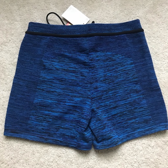 Nike Tech Knit Shorts - Picture 2 of 3